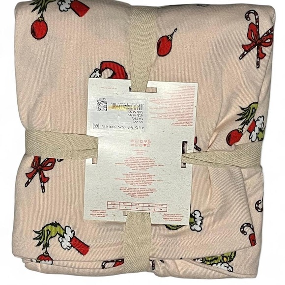 NWT AE Grinch Christmas Lounge Set | XXL | Cozy | Festive | Holiday - Picture 8 of 8